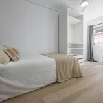 Rent 6 bedroom apartment in Valencia