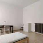 Rent a room in milan