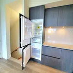 Appartement de 1065 m² avec 2 chambre(s) en location à Richmond Hill