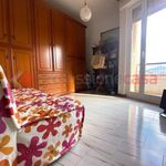 Affitto 5 camera appartamento di 95 m² in Livorno