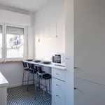 Rent 4 bedroom apartment in Lisbon