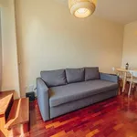 Rent 1 bedroom apartment in porto