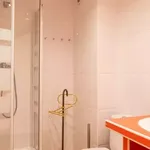 Rent 10 bedroom apartment in Barcelona