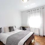 Rent a room of 99 m² in madrid