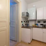 Pronajměte si pokoj o rozloze 90 m² v Prague