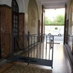 Rent 2 bedroom apartment of 64 m² in Milan