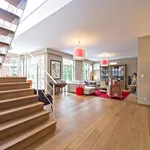 Rent 4 bedroom apartment of 320 m² in Uccle