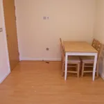 Rent 2 bedroom apartment in Cardiff