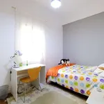 Rent a room of 86 m² in madrid