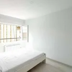 Rent 4 bedroom apartment of 55 m² in barcelona