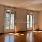 Rent 4 bedroom apartment of 150 m² in Milano