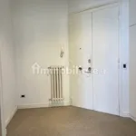 Rent 4 bedroom apartment of 113 m² in Naples