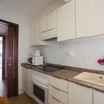 Rent a room of 90 m² in valencia