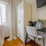 Rent a room of 125 m² in madrid