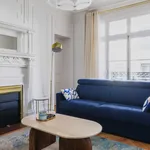 Appartement de 1023 m² avec 2 chambre(s) en location à Paris