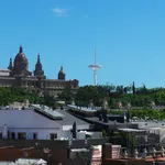 Rent 4 bedroom apartment in Barcelona