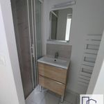 Rent 1 bedroom apartment of 24 m² in Versailles