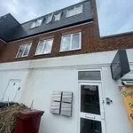 Flat to rent in Basingstoke Road, Reading RG2