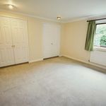 Rent 5 bedroom house in South East England