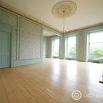 Rent 4 bedroom flat in Edinburgh