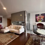 Rent 1 bedroom apartment of 91 m² in Porto