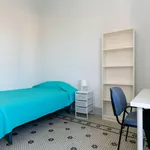 Rent 7 bedroom apartment in Granada