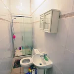 Rent 9 bedroom house in Leeds