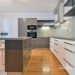 Rent 3 bedroom apartment in Brno