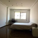 Rent 5 bedroom apartment in Castellón de la Plana