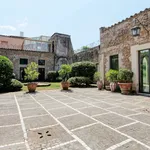 Rent 5 bedroom house of 453 m² in Rome