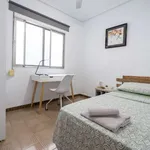 Rent a room of 135 m² in valencia