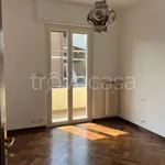 Rent 4 bedroom apartment of 160 m² in Genova