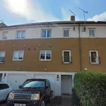 Rent 4 bedroom house in Folkestone and Hythe District