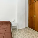 Rent a room of 130 m² in granada