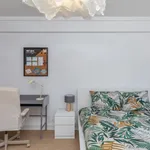 Rent 10 bedroom apartment in Lisbon