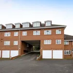 Flat to rent in Chesham, Buckinghamshire HP5