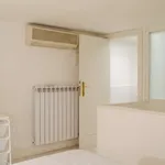 Rent 1 bedroom apartment of 33 m² in rome