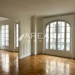 Appartement de 148 m² avec 5 chambre(s) en location à Paris