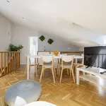 Rent a room of 100 m² in Madrid