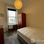 Rent 4 bedroom flat in Edinburgh