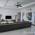 Rent 4 bedroom house of 290 m² in Phuket