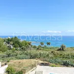 Rent 5 bedroom house of 150 m² in Briatico