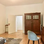 Rent 4 bedroom apartment in Berlin