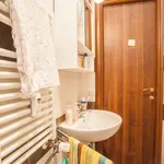 Rent a room of 120 m² in rome