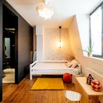 Huur 1 slaapkamer appartement van 194 m² in Antwerpen