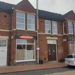 Rent 7 bedroom flat in East Midlands