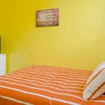 Rent a room in lisbon