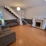 Rent 2 bedroom flat in Salford