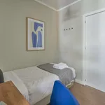 Rent a room in lisbon