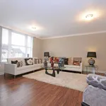 Rent 3 bedroom flat in London